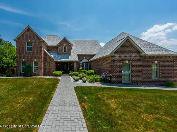 1 Stone Hill Rd, Old Forge, PA 18518