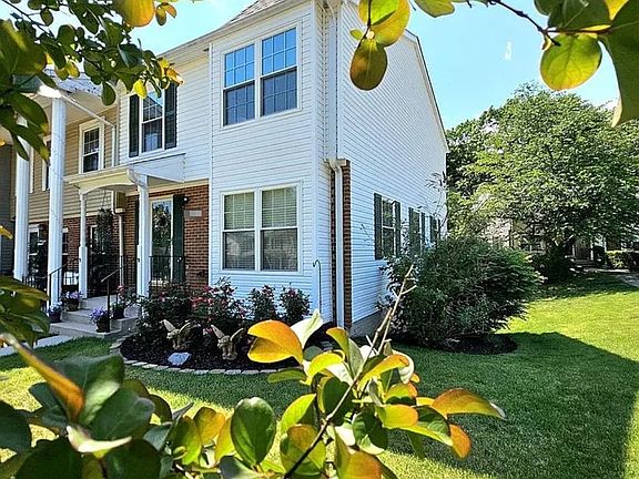 2nd image of 15110 Catalpa Ct