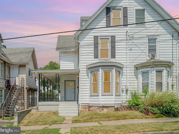 341 Spruce St, Steelton, PA 17113