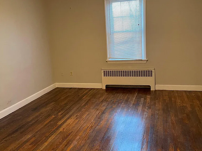 33 Gorham Pl — Photo 12