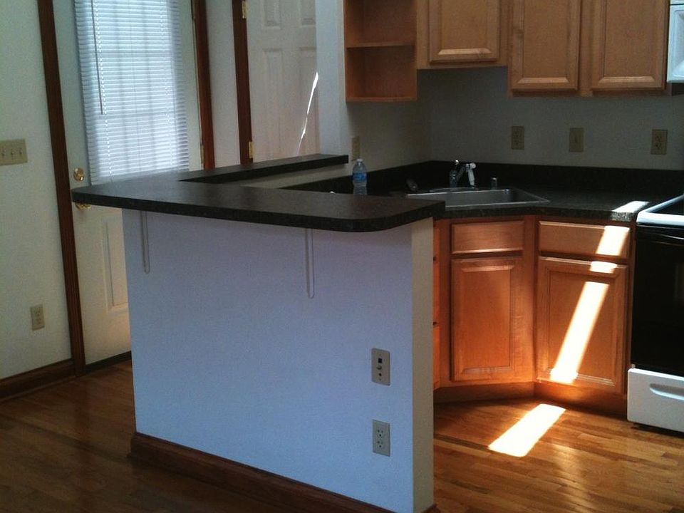 1st image of 228 Lexington Ave #204
