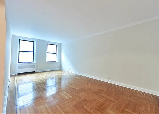 Rented by CitySites Real Estate Group | media 2