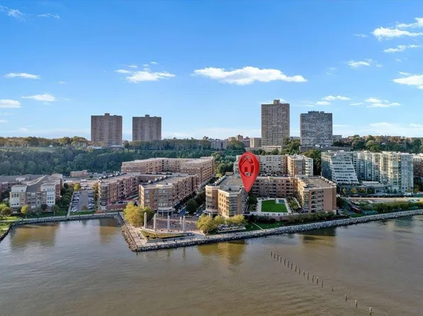 20 Avenue At Port Imperial APT 211, West New York, NJ 07093