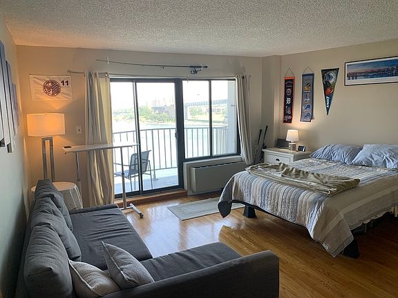 3rd image of 25-40 Shore Blvd #14Q