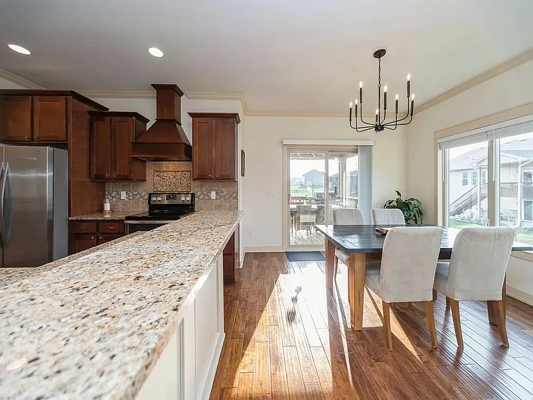 16035 Northpark Dr — Photo 4