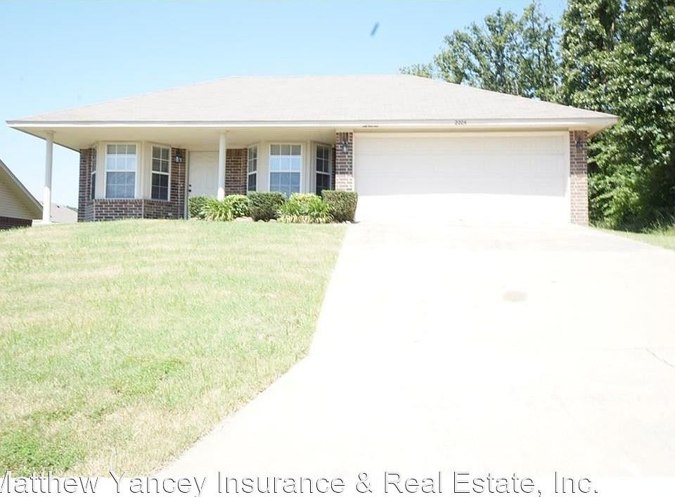1st image of 2206 Meadowlark Ln