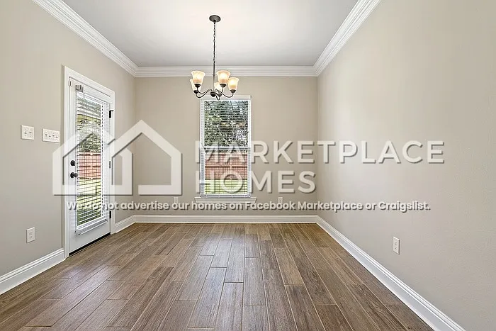 462 Lake Breeze Dr — Photo 8