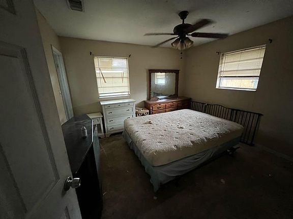 5th image of 178 Miramar St