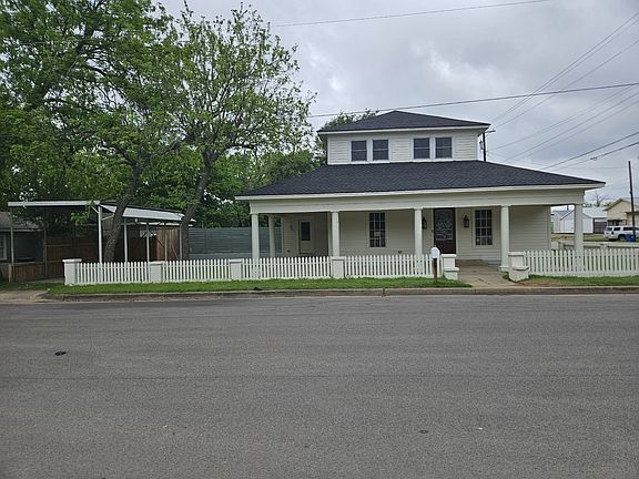 4th image of 202 Throckmorton St
