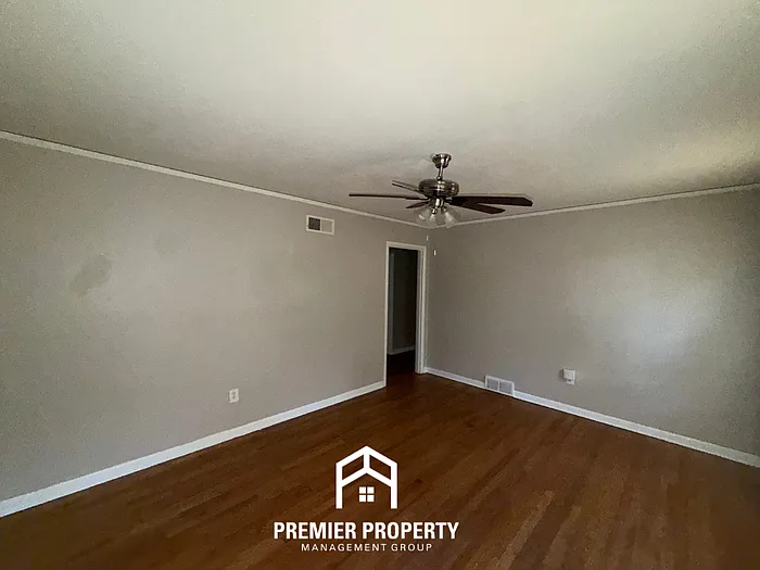 1743 Tahiti Ln — Photo 3