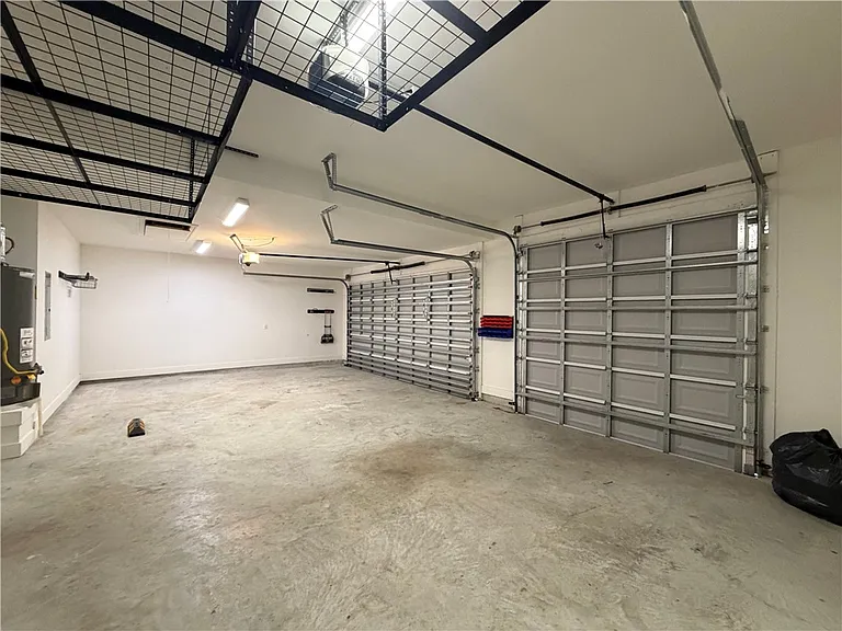 15521 Dyna St — Photo 26