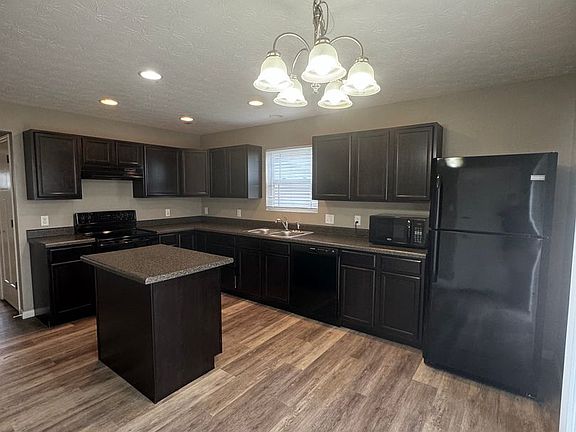 4th image of 3976 Abraham Ct