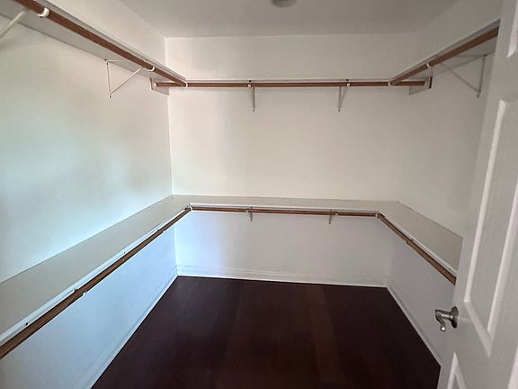 3rd image of 307 Wilber Pl #1/2