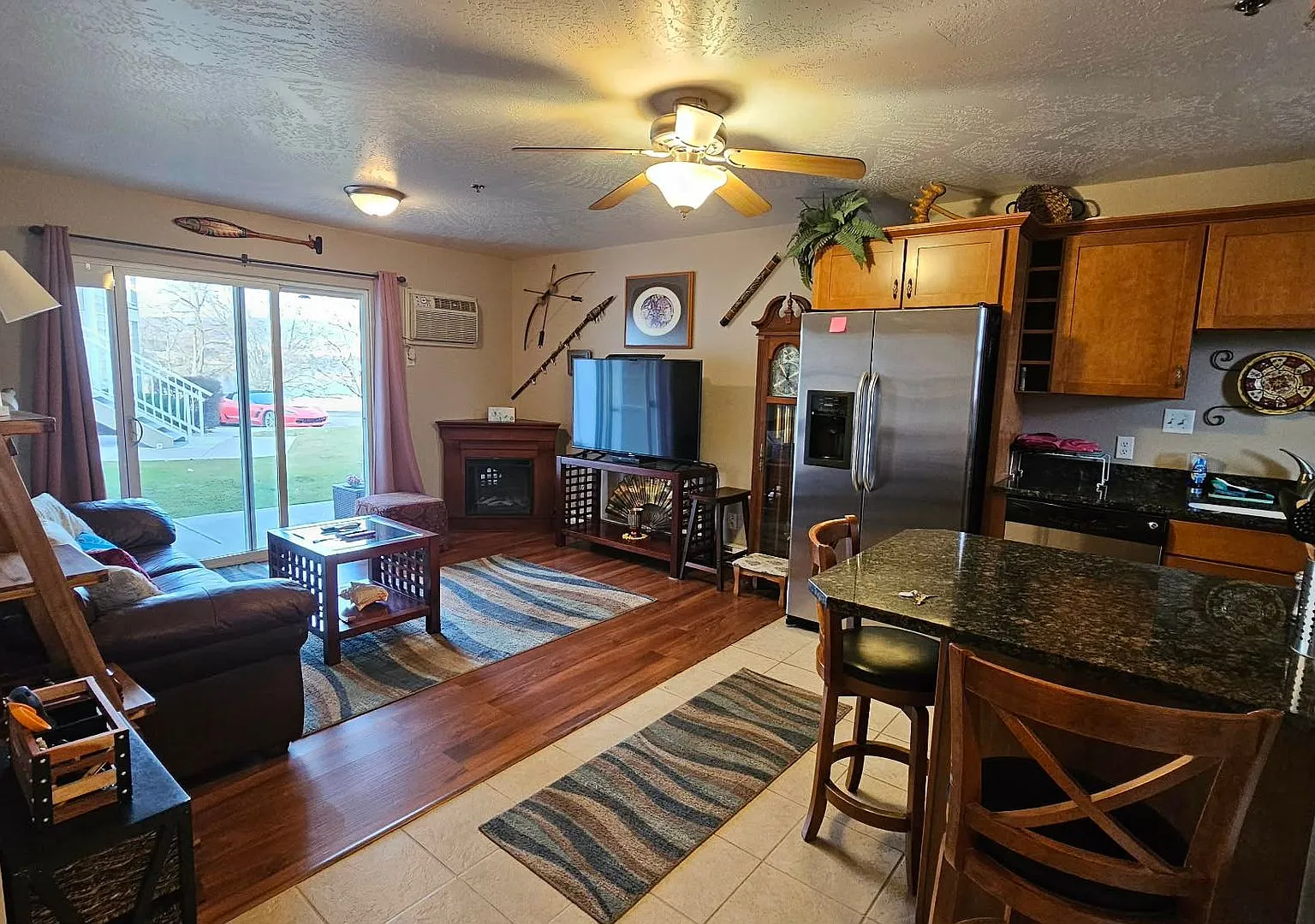 Condo located near the lake- Available October 1st, 2026 - July 31st, 2027 — Photo 1