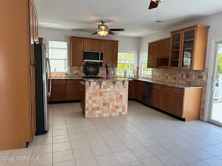 196 South St — Photo 11