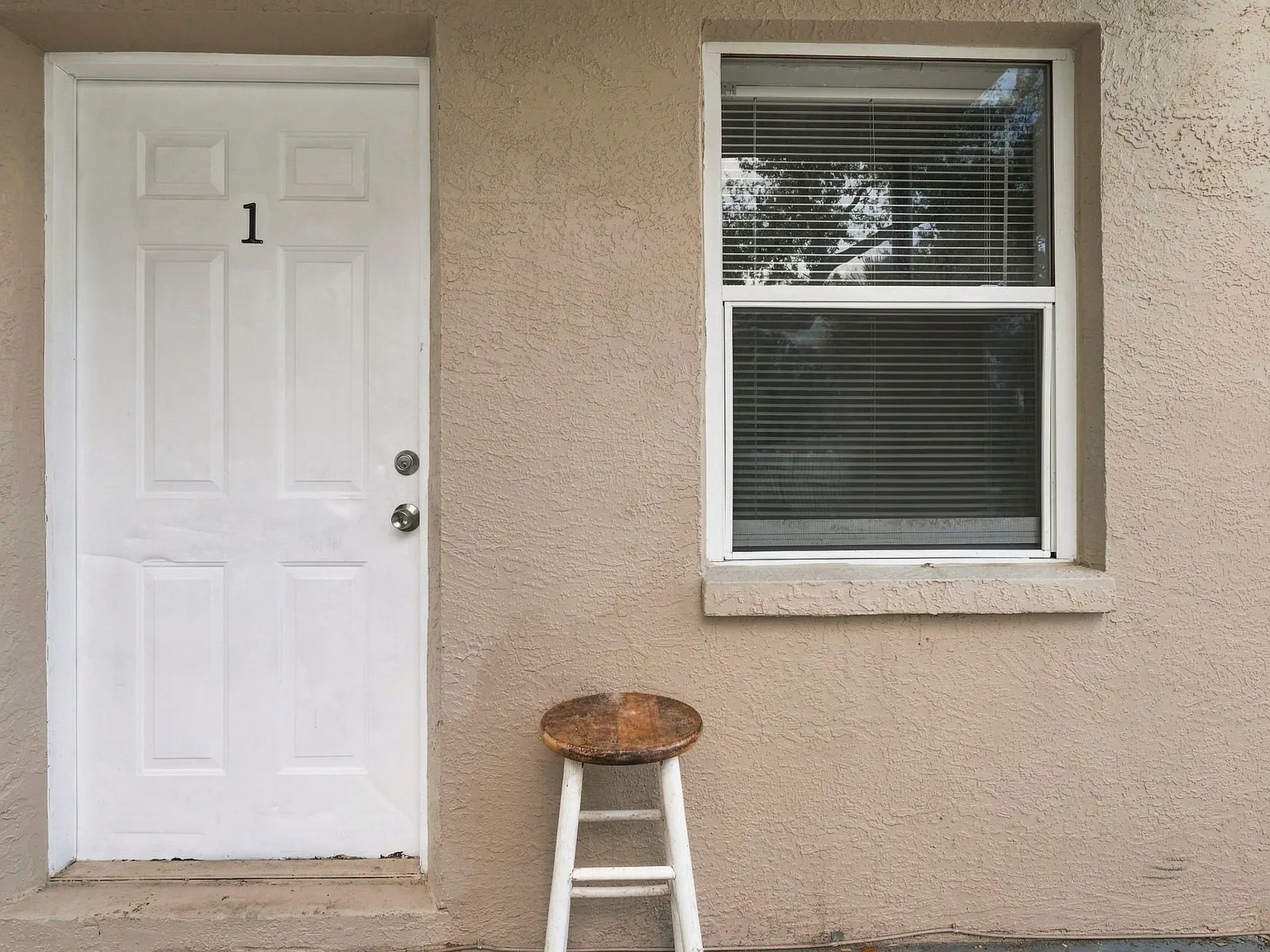 2 bed, 625 sqft, $1,300 — Photo 2