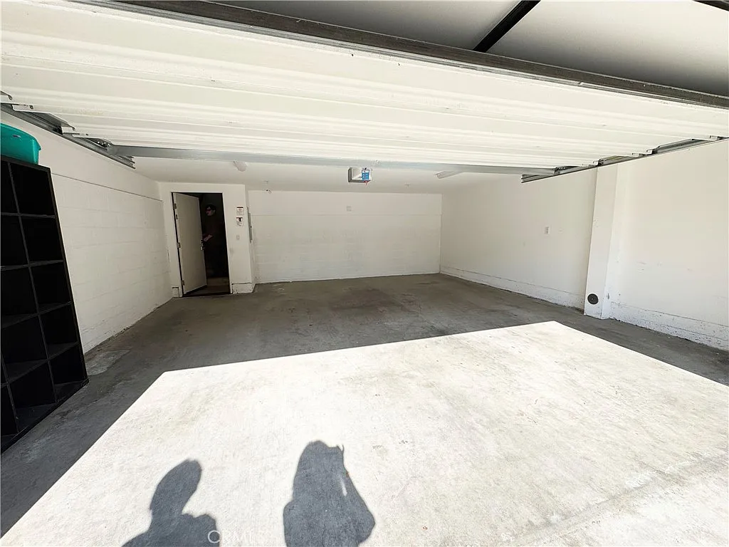 3 bed, 1960 sqft, $4,700 — Photo 4