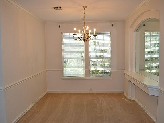 4th image of 208 Oriole Dr