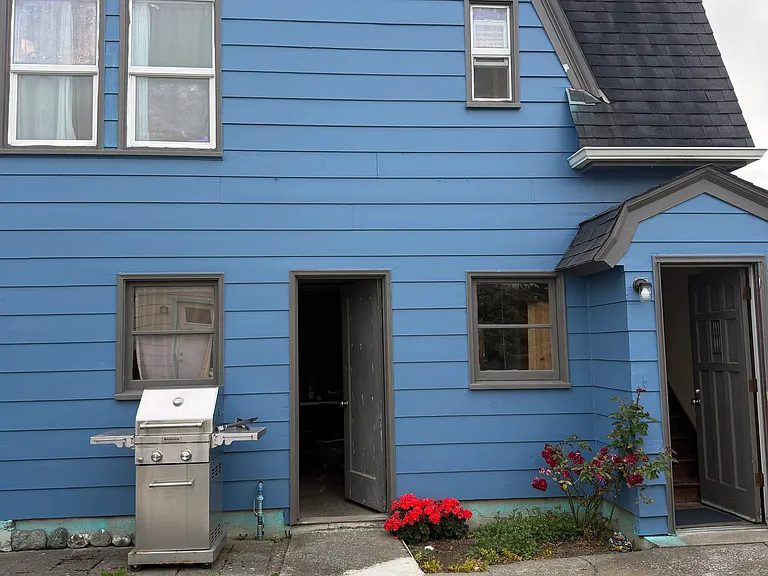 2018 J St #B — Photo 8