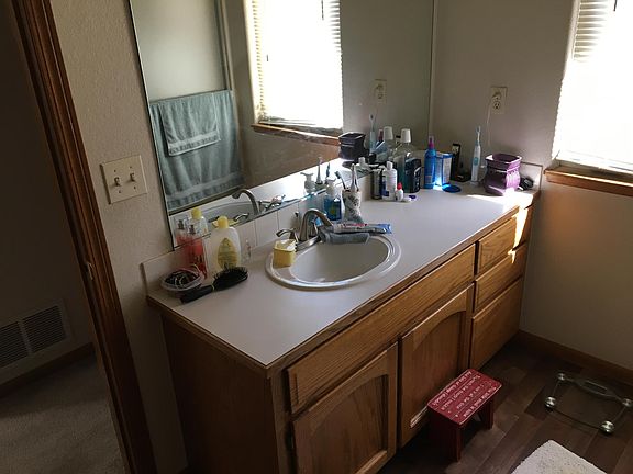 5th image of 2525 49th Ave Unit 3