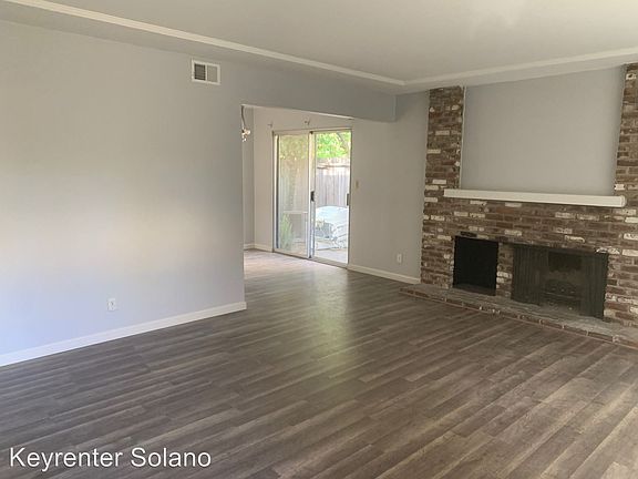 2nd image of 557 Grandview Ct APT B