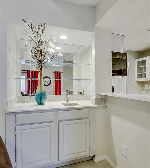 Bar/Sink on the first floor
