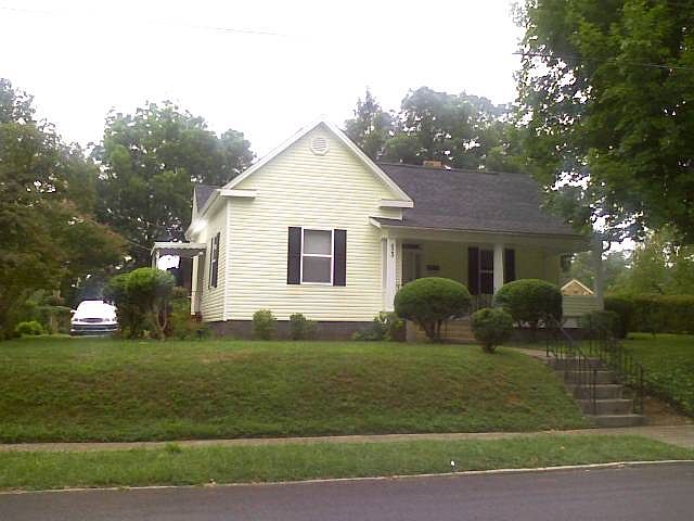 1st image of 620 E 2nd North St