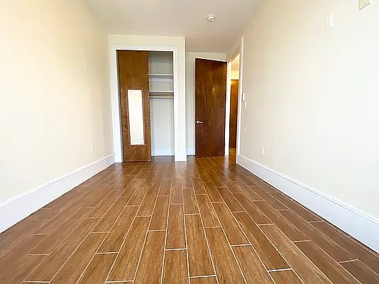 4th image of 303 Stanhope St #3B