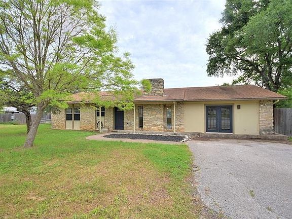 2nd image of 106 Glen Oak Ln