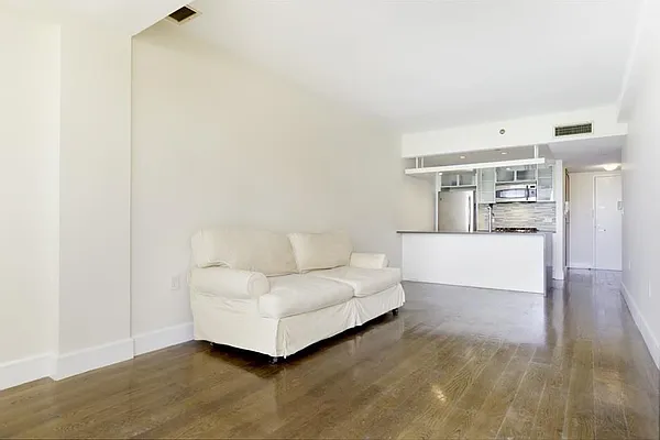 Rented by Space Marketing Shop | media 2