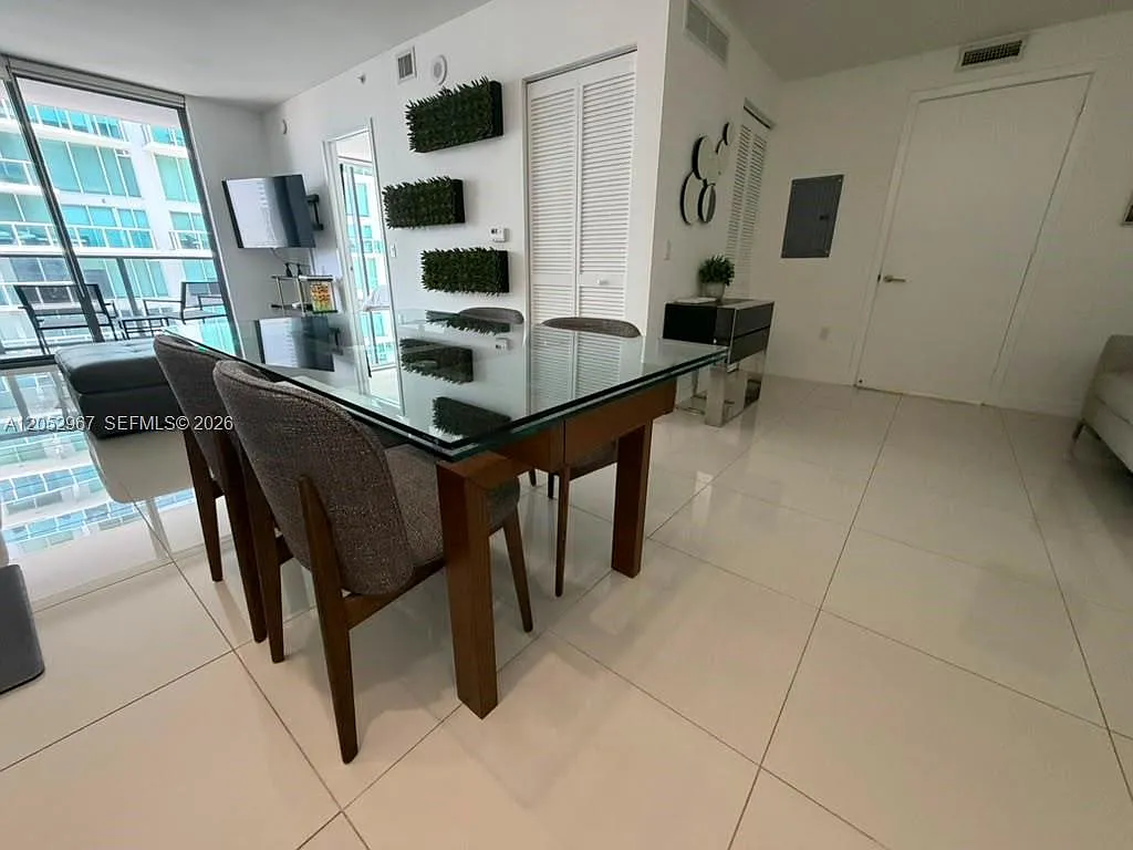 Mybrickell Condo — Photo 3