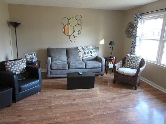 2nd image of 1001 Albert Ln