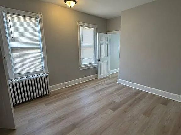 4th image of 449 Chambers Ave #1