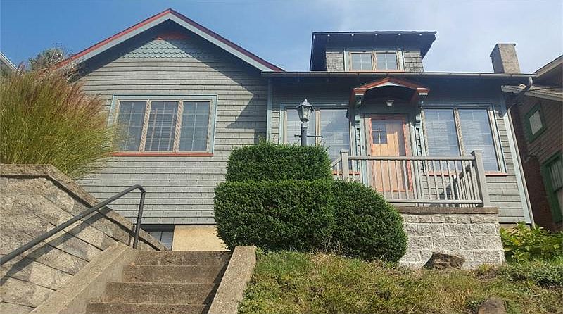 1st image of 211 Harrison Ave