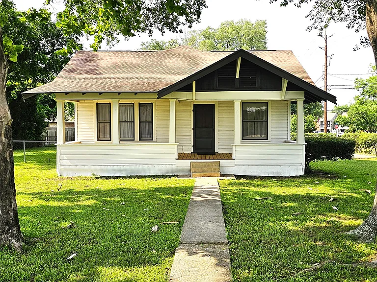 315 High St — Photo 2