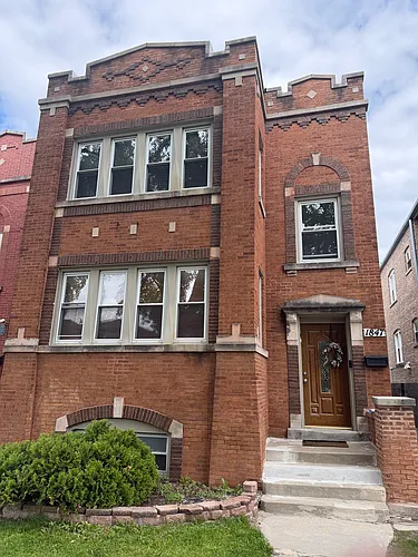 1847 Wesley Ave Photo 1