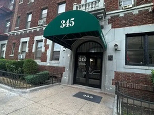 345 Bay Ridge Parkway image 1 of 11