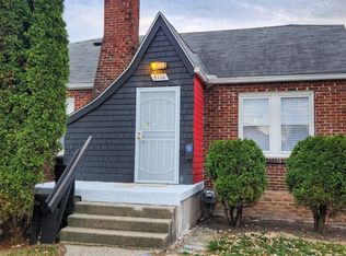 8110 Chalmers Ave, Warren, MI 48089
