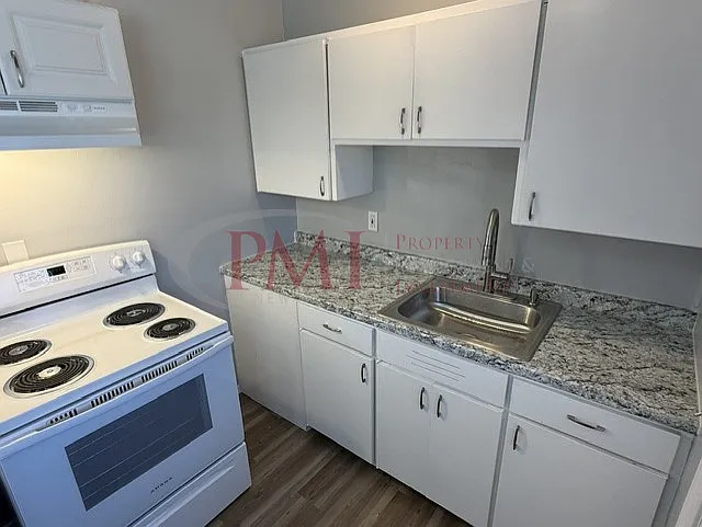 199 W. Willoughby Avenue #10 — Photo 13