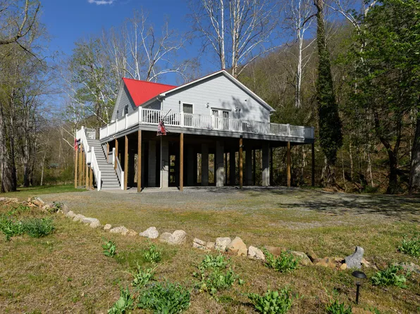 397 Coffman Hill Rd, Ronceverte, WV 24970