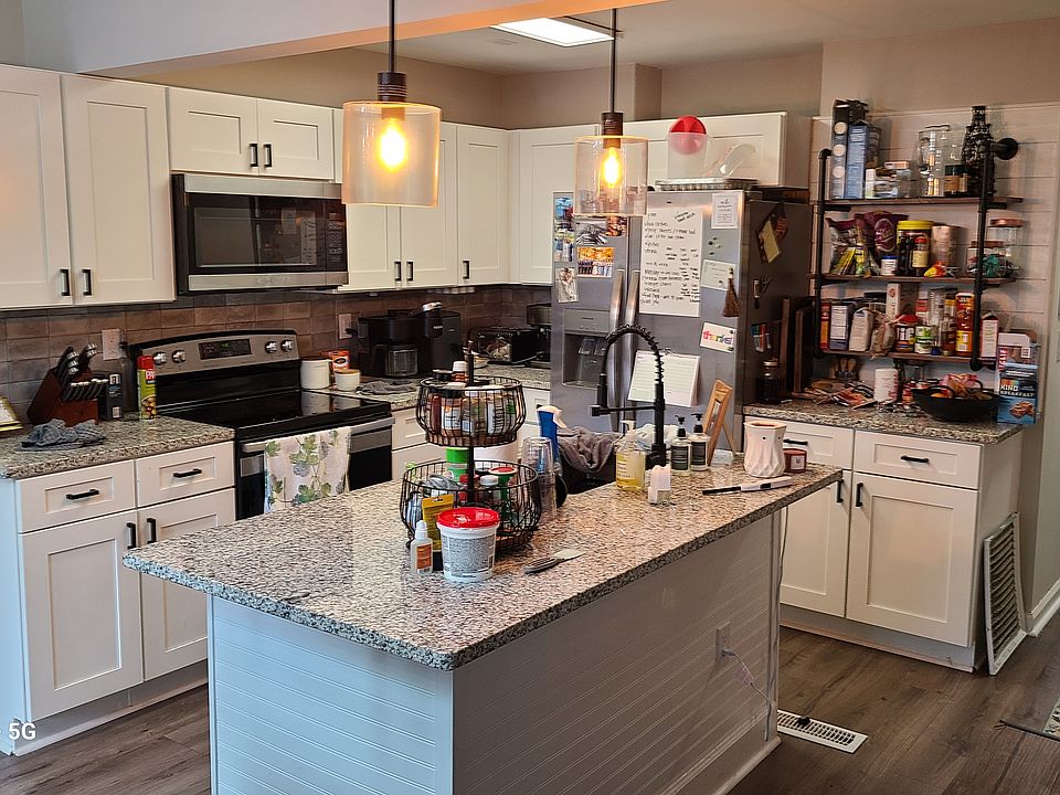 Unit B Kitchen