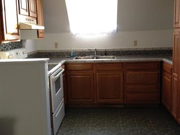4th image of 114 Harbor Dr