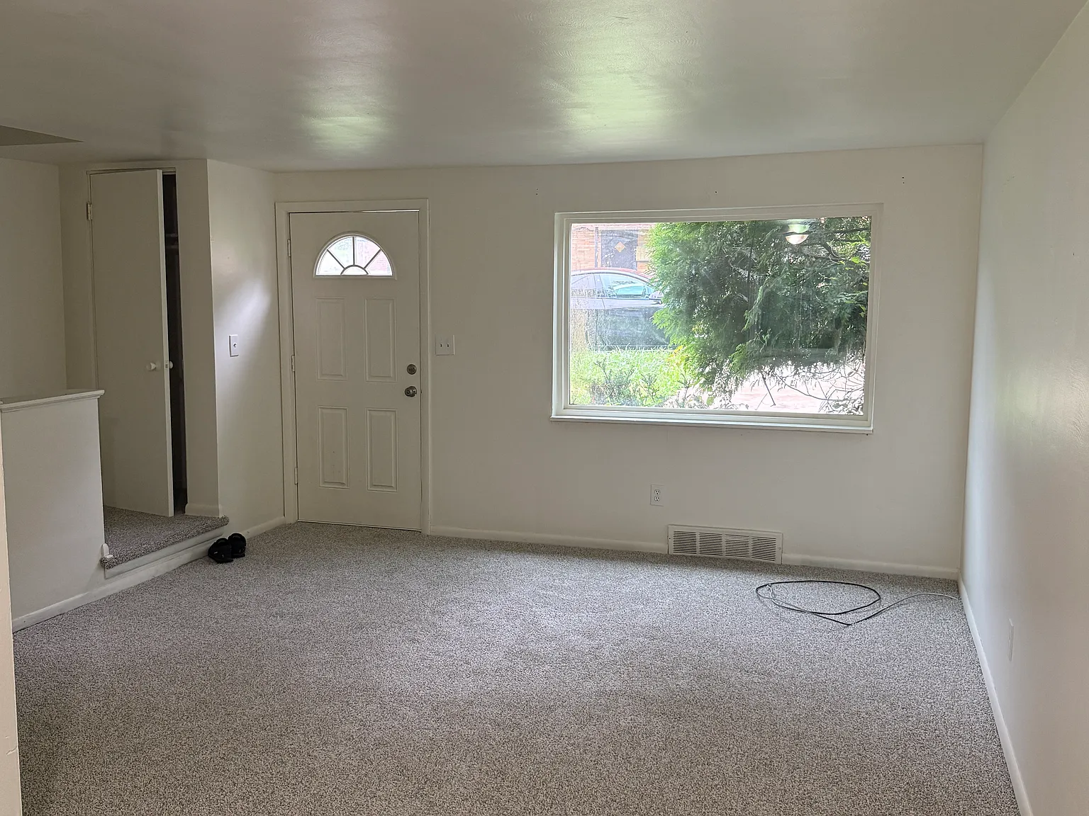 2 bed, 1250 sqft, $1,199 — Photo 3