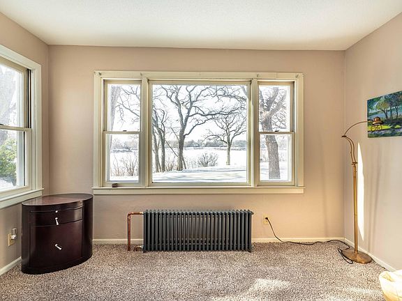 5th image of 408 E Lakeside Dr