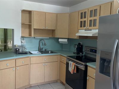 1750 NE 191st St APT 205-1, Miami, FL, 33179