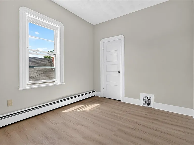 18 Otis St #3 — Photo 10