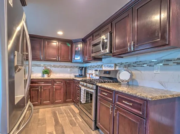 15820 S Harlan Rd Trailer 5, Lathrop, CA 95330