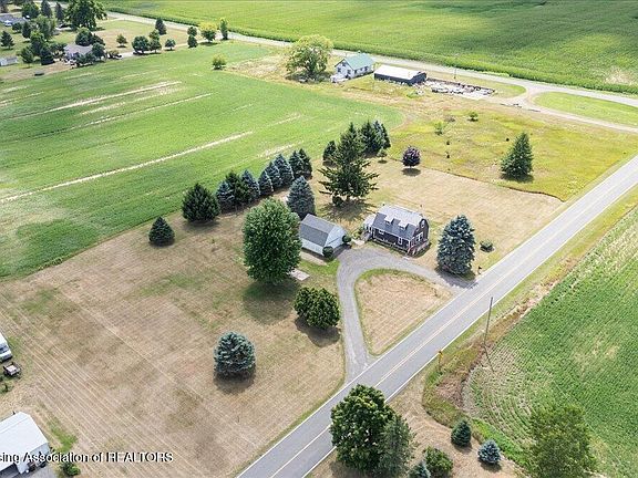 4th image of 4885 W Locke Rd