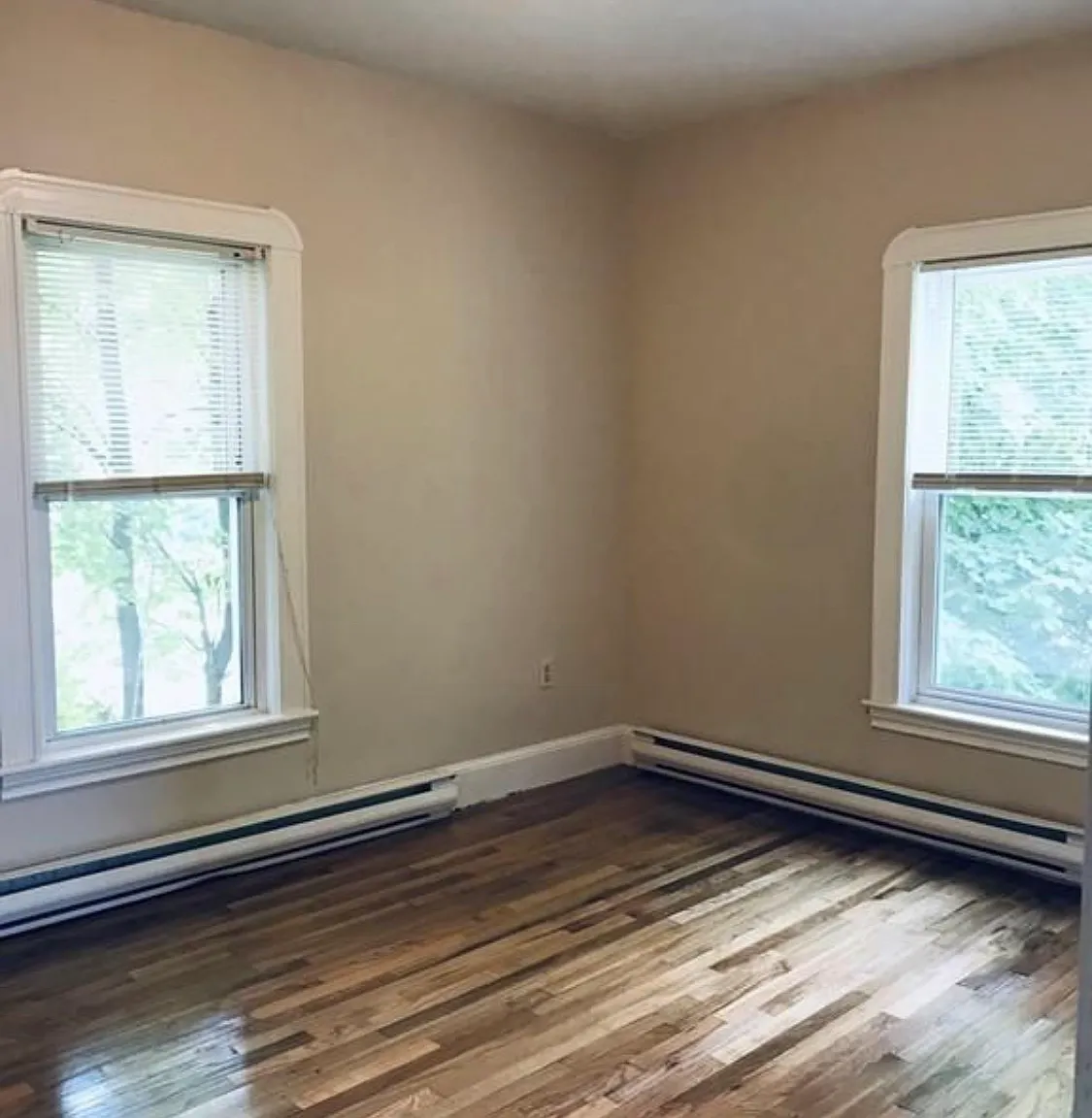 3 bed, 1200 sqft, $3,600 — Photo 4