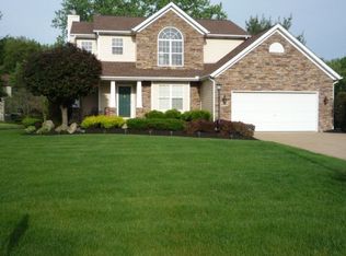 2201 Martin Crest Dr, Akron, OH 44312